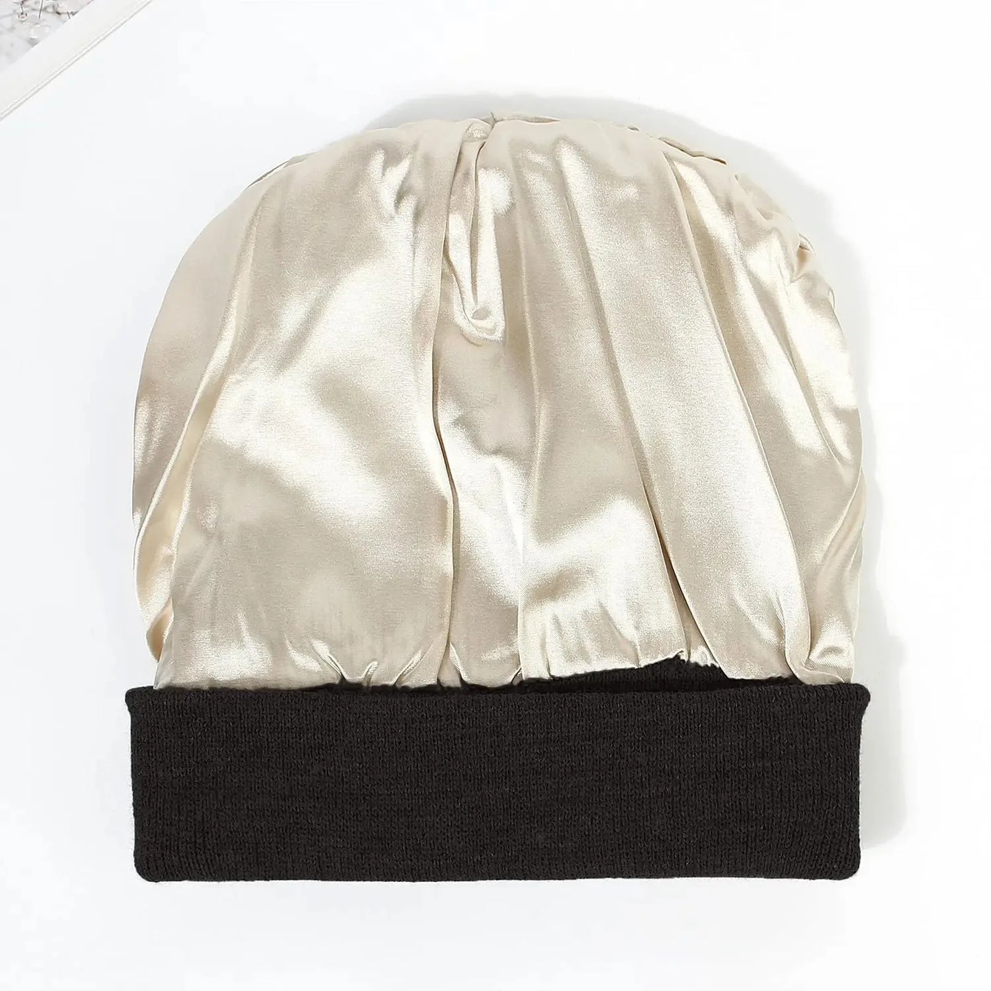 Satin-Lined Beanie – Cozy, Stylish, and Hair-Friendly!