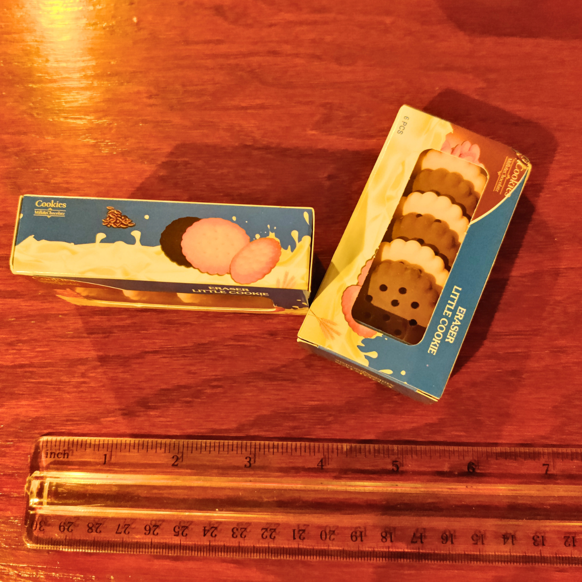 Delightful Cookie Eraser Box - Sweeten Your Erasing Experience!