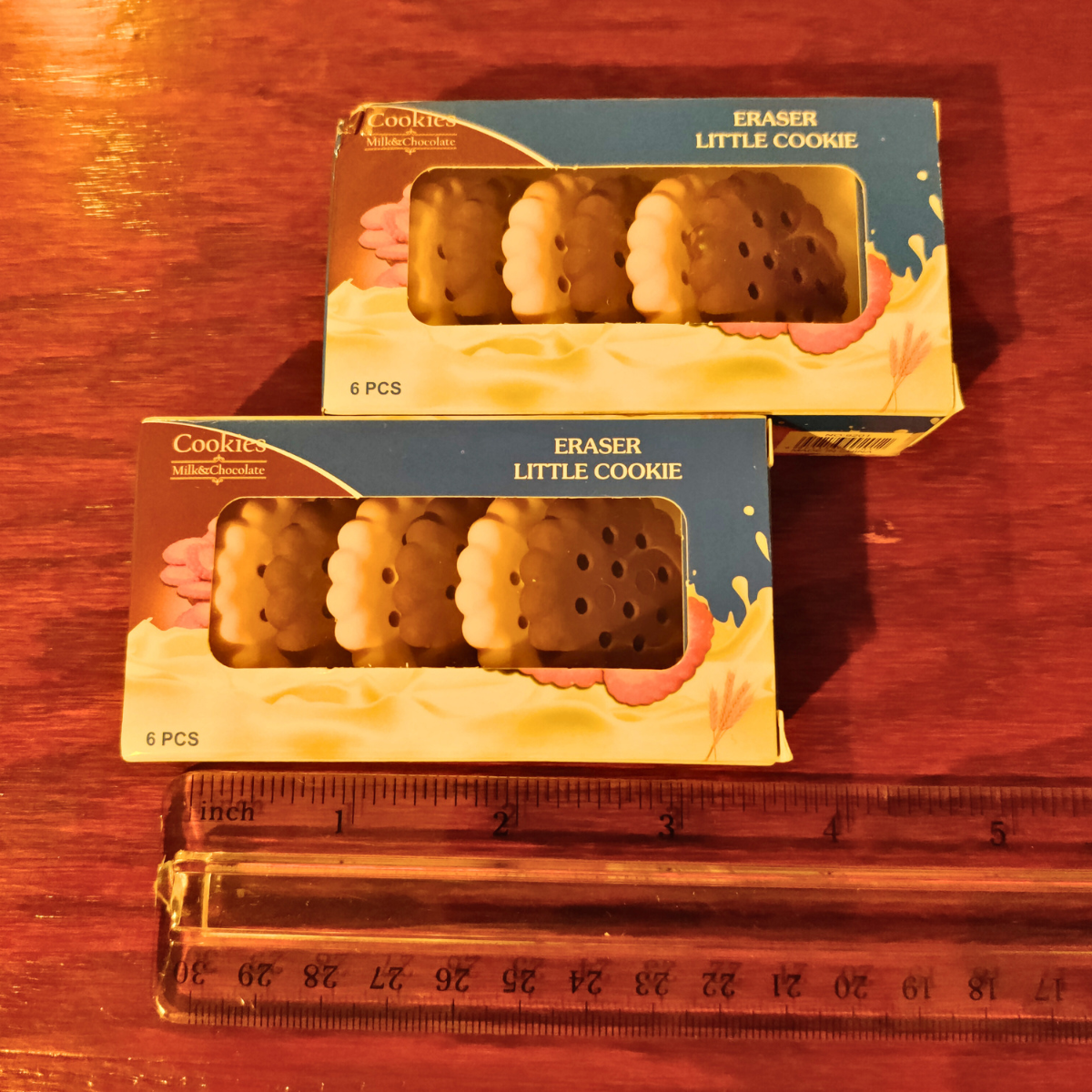 Delightful Cookie Eraser Box - Sweeten Your Erasing Experience!