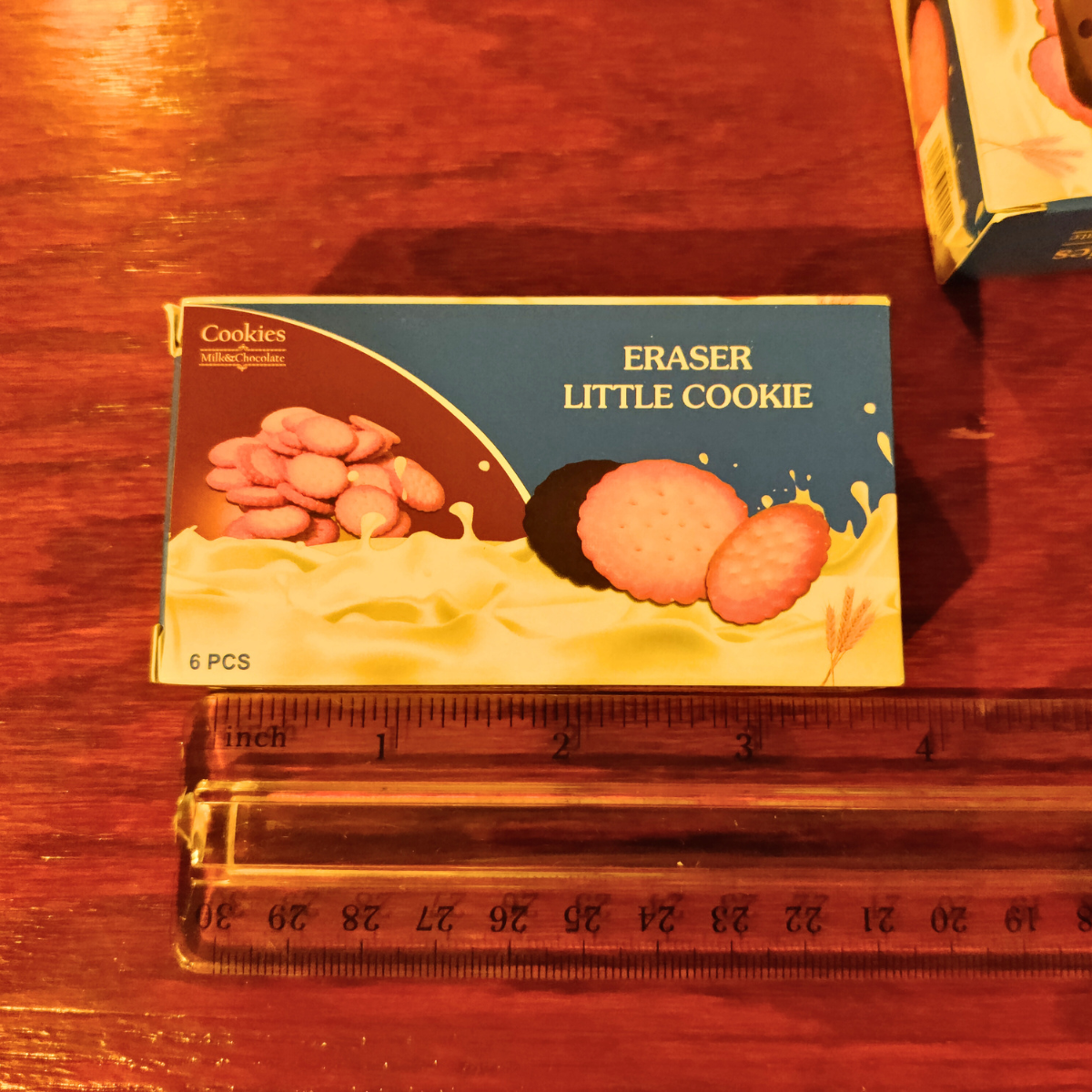 Delightful Cookie Eraser Box - Sweeten Your Erasing Experience!