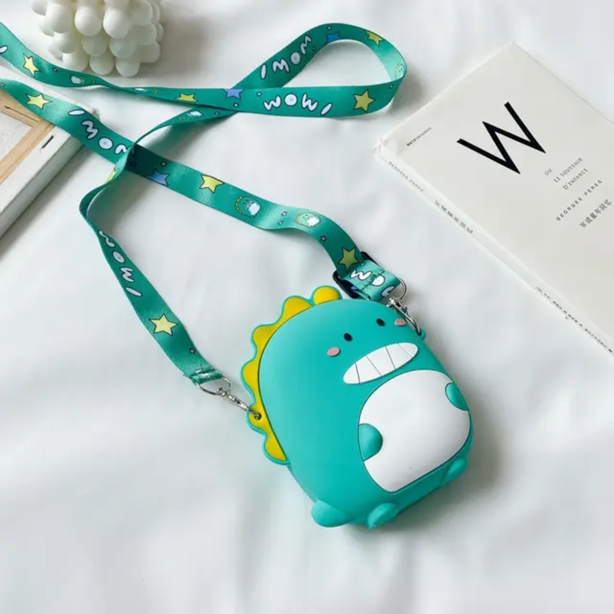 Roar into Style: Cartoon Dinosaur Silicone Crossbody Handbag – The Ultimate Cute & Functional Accessory