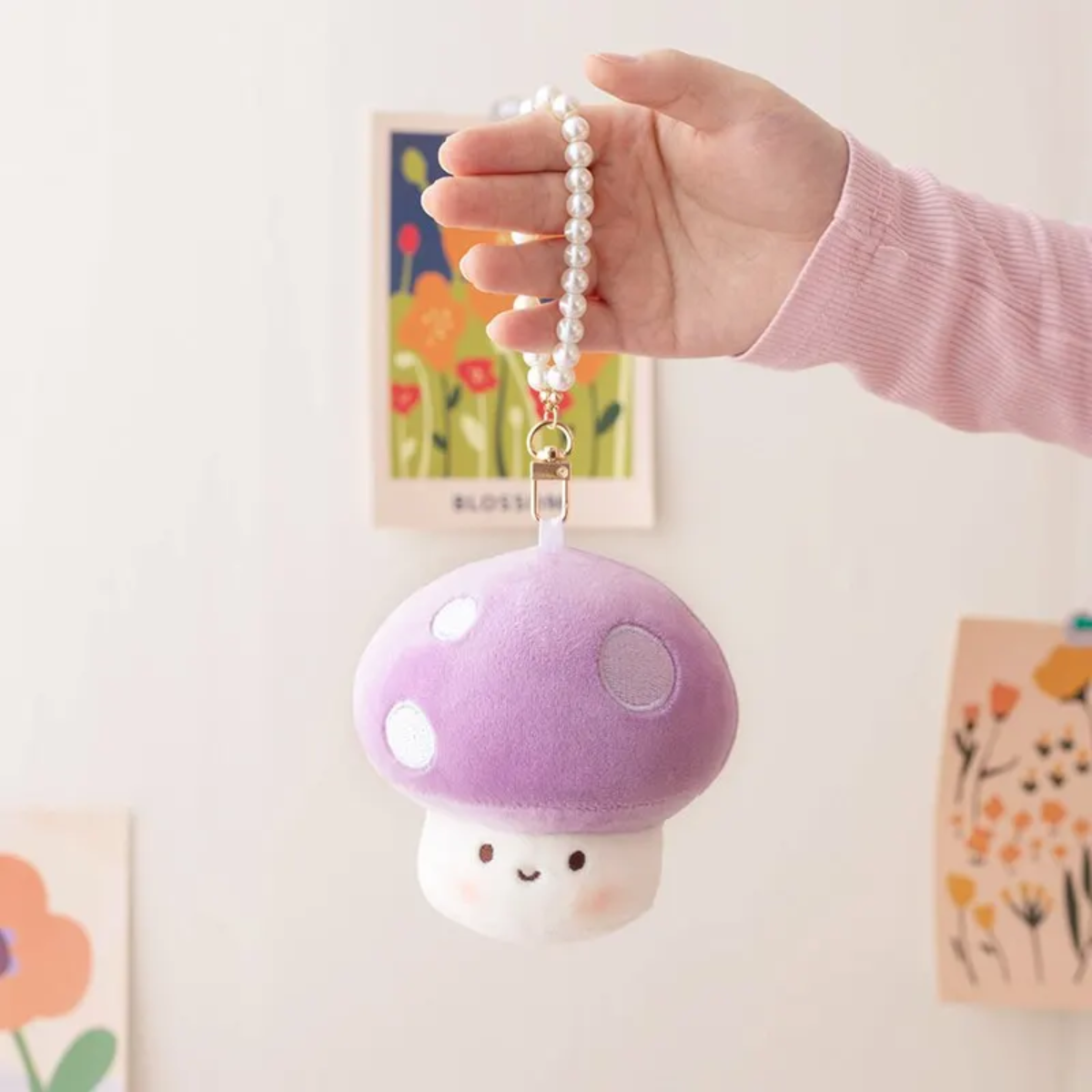 Enchanted Forest Mushroom Keychain – 10cm of Whimsical Wonder!